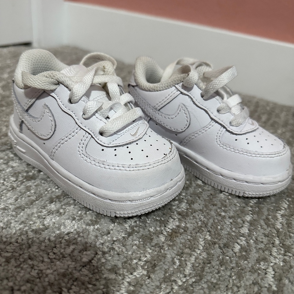Nike baby Air Force’s in white